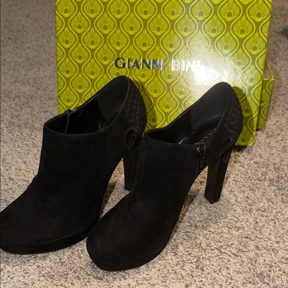Giani Bini Noelle Black Heeled Ankle Boots 5.5 in - Picture 7 of 8